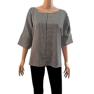 Emelia shirt blouse black white striped like new key hole back loose fit small
